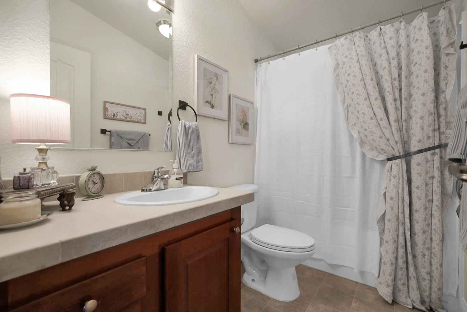 1459 Standiford #92, Modesto, CA 95350