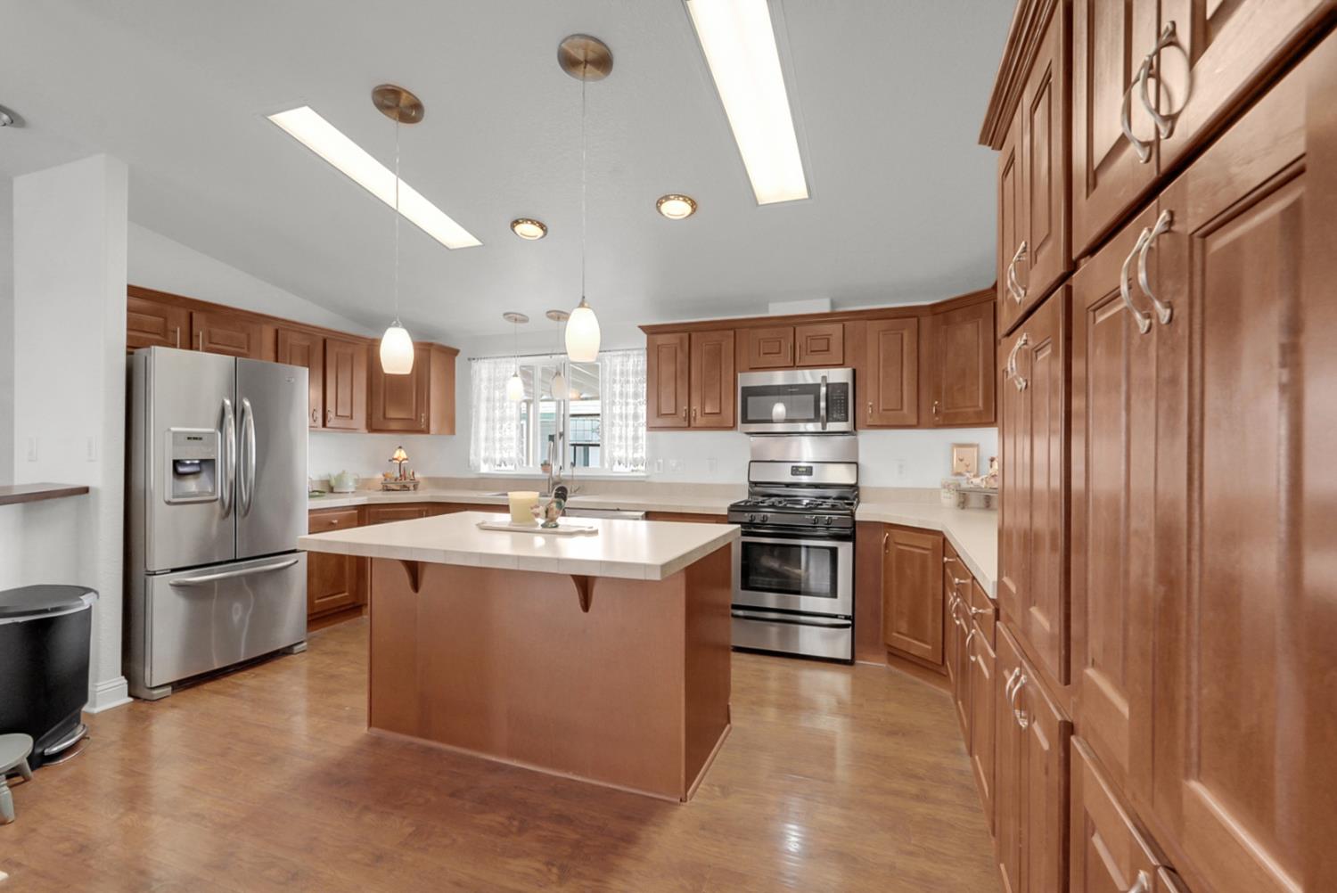 1459 Standiford #92, Modesto, CA 95350
