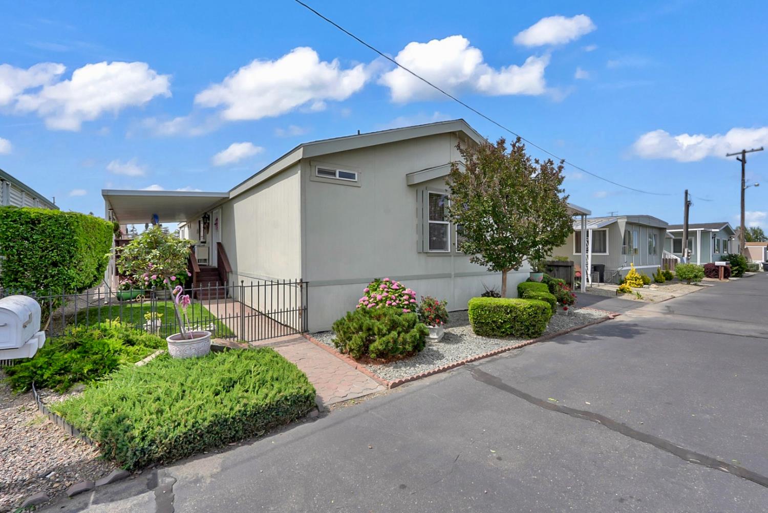 1459 Standiford #92, Modesto, CA 95350