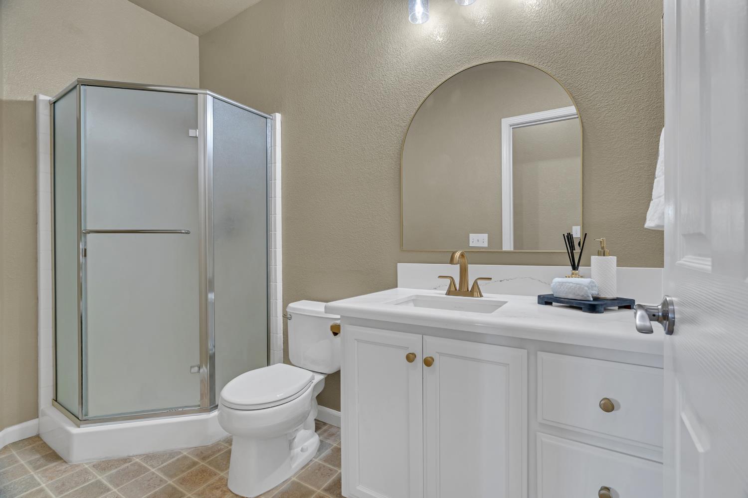 3704 havenhurst Ct, Modesto, CA 95355
