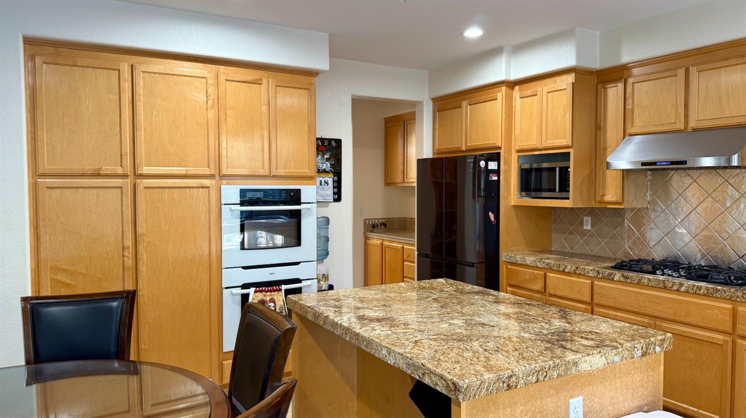 1350 Snake Creek Dr, Patterson, CA 95363
