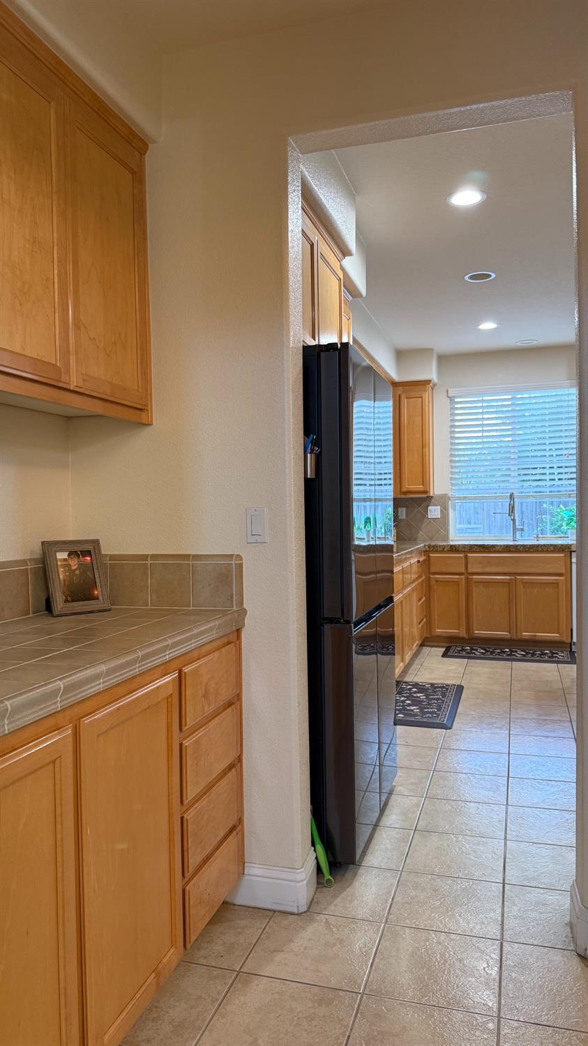 1350 Snake Creek Dr, Patterson, CA 95363