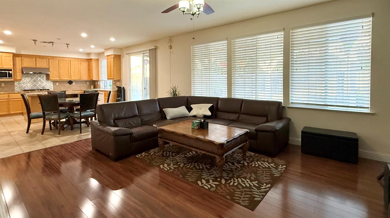 1350 Snake Creek Dr, Patterson, CA 95363