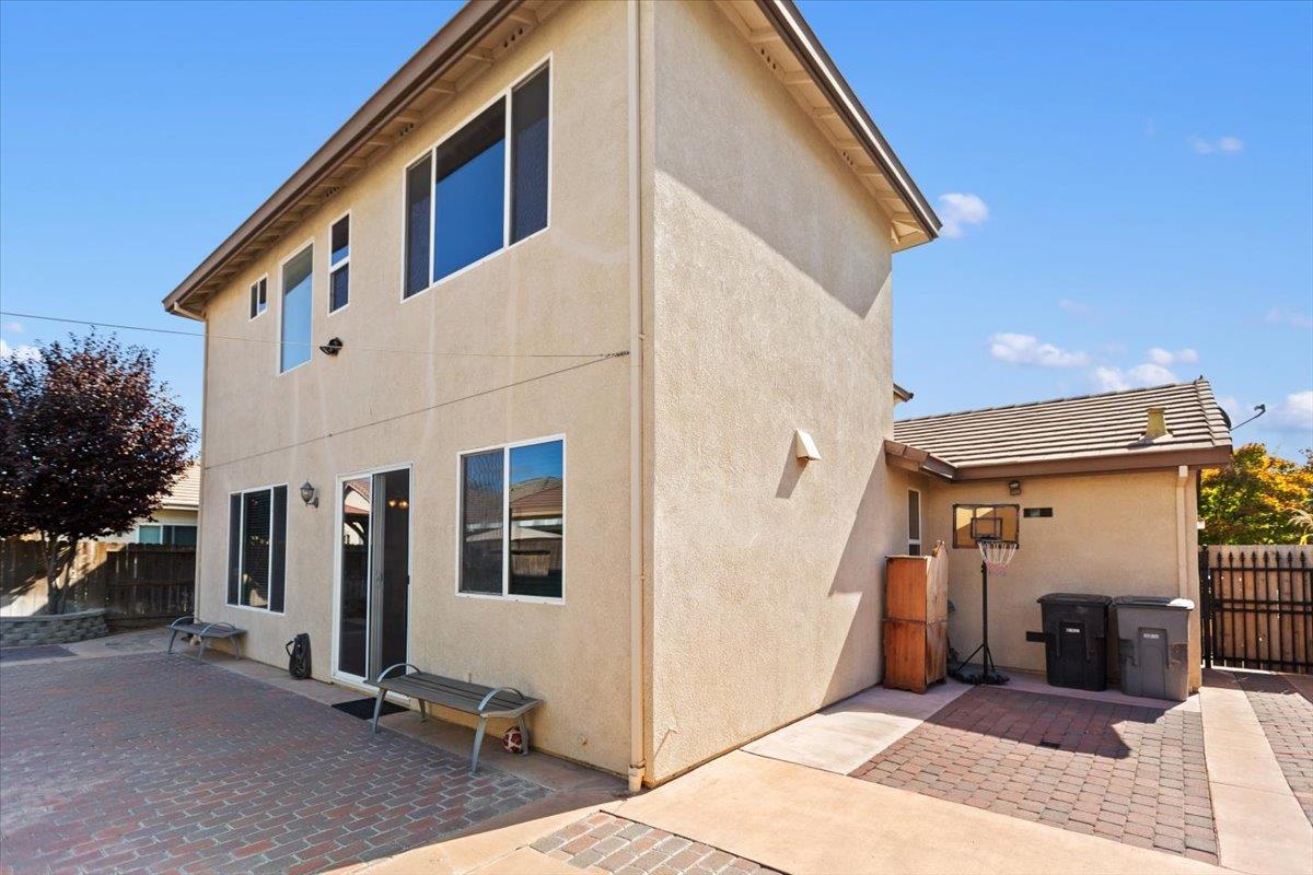 5209 Sire Ct, Riverbank, CA 95367