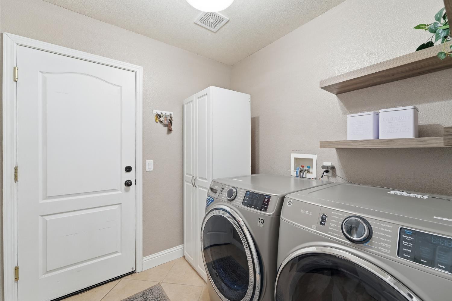 2220 2672 Ellison Dr, Modesto, CA 95355