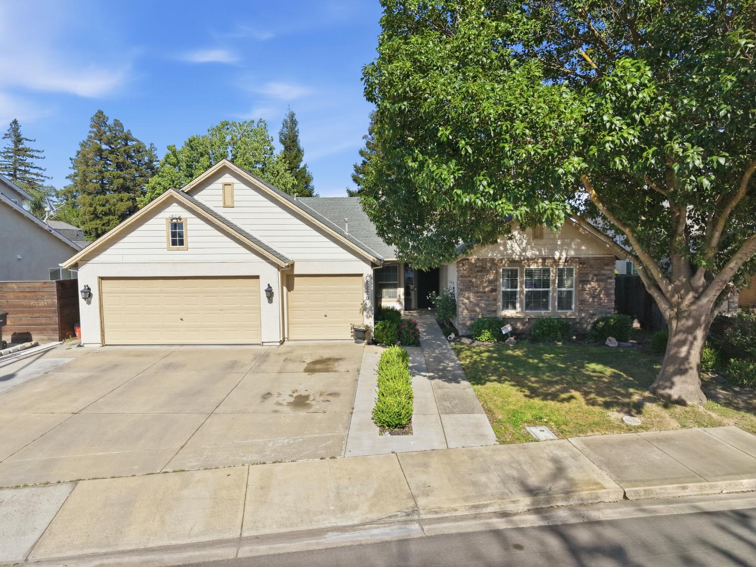 2220 2672 Ellison Dr, Modesto, CA 95355