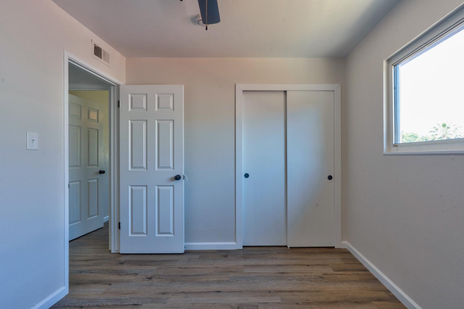 208 N Santa Rita St, Los Banos, CA 93635
