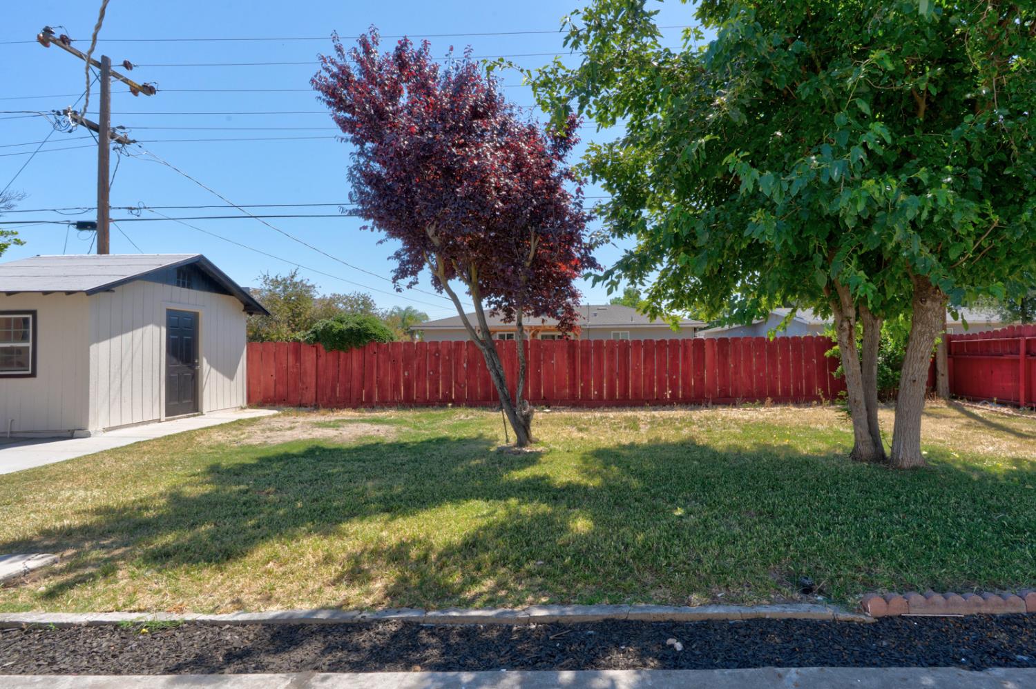 208 N Santa Rita St, Los Banos, CA 93635