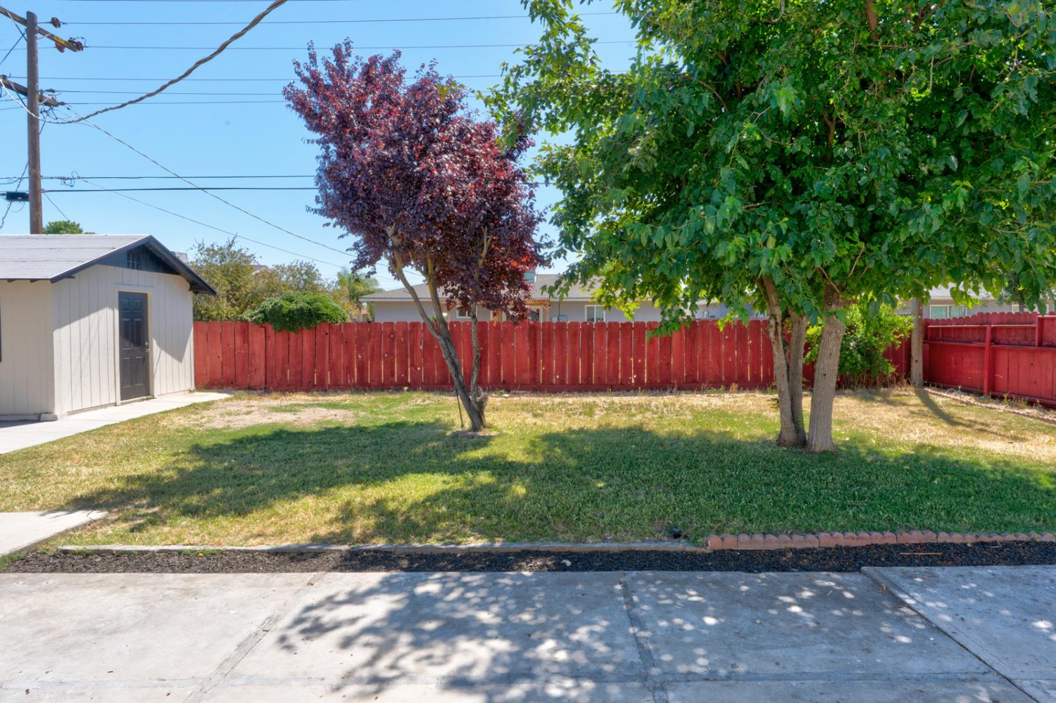 208 N Santa Rita St, Los Banos, CA 93635