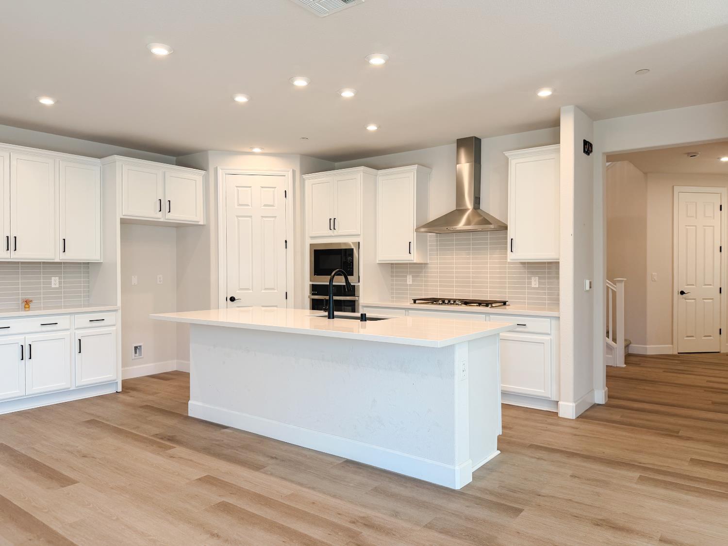 2158 Geneva Way, Manteca, CA 95337