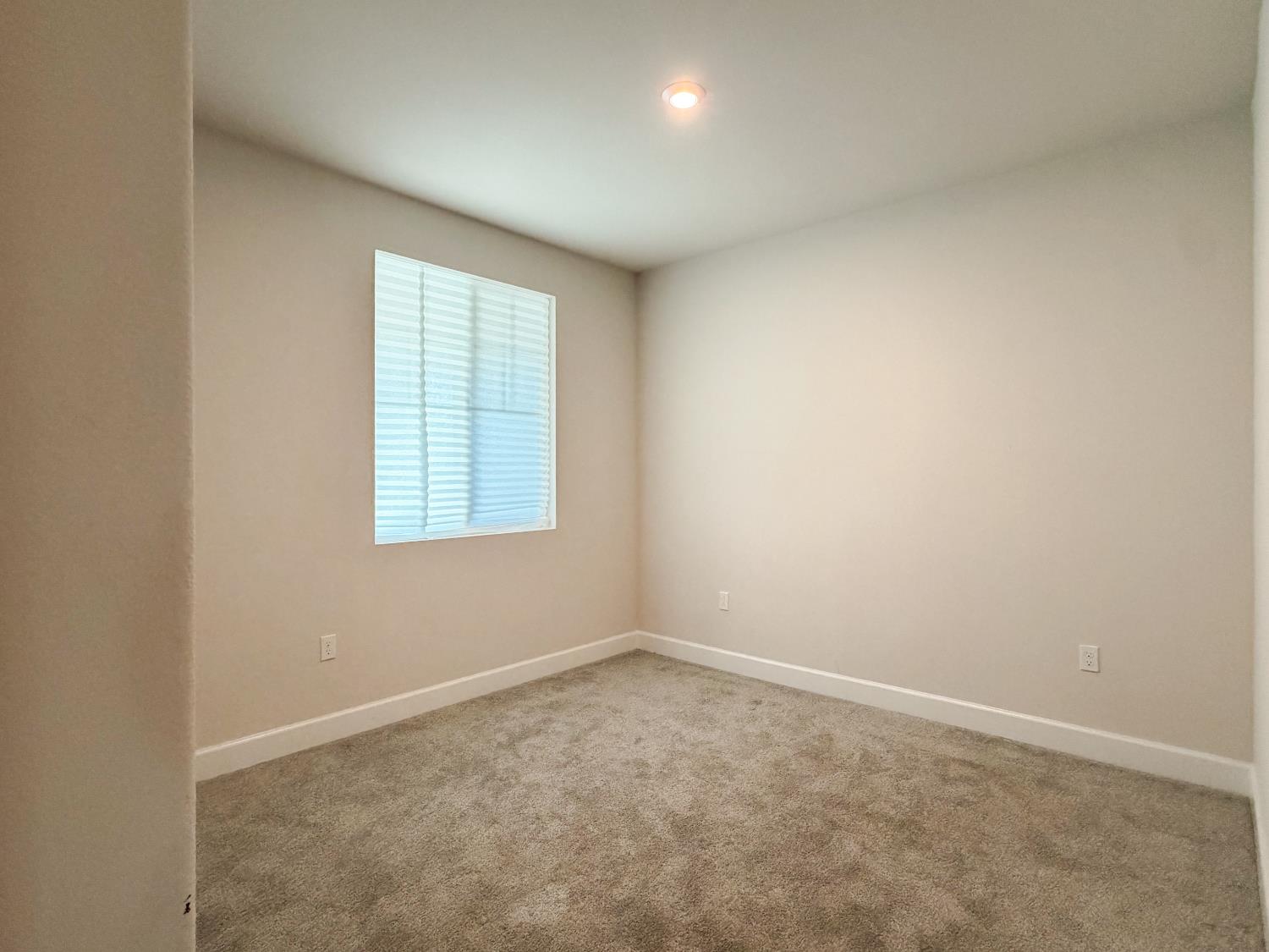 2158 Geneva Way, Manteca, CA 95337