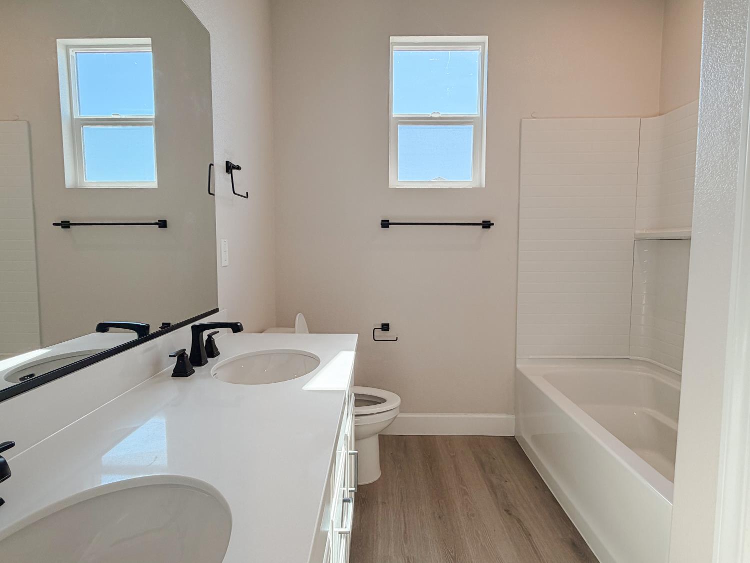 2158 Geneva Way, Manteca, CA 95337