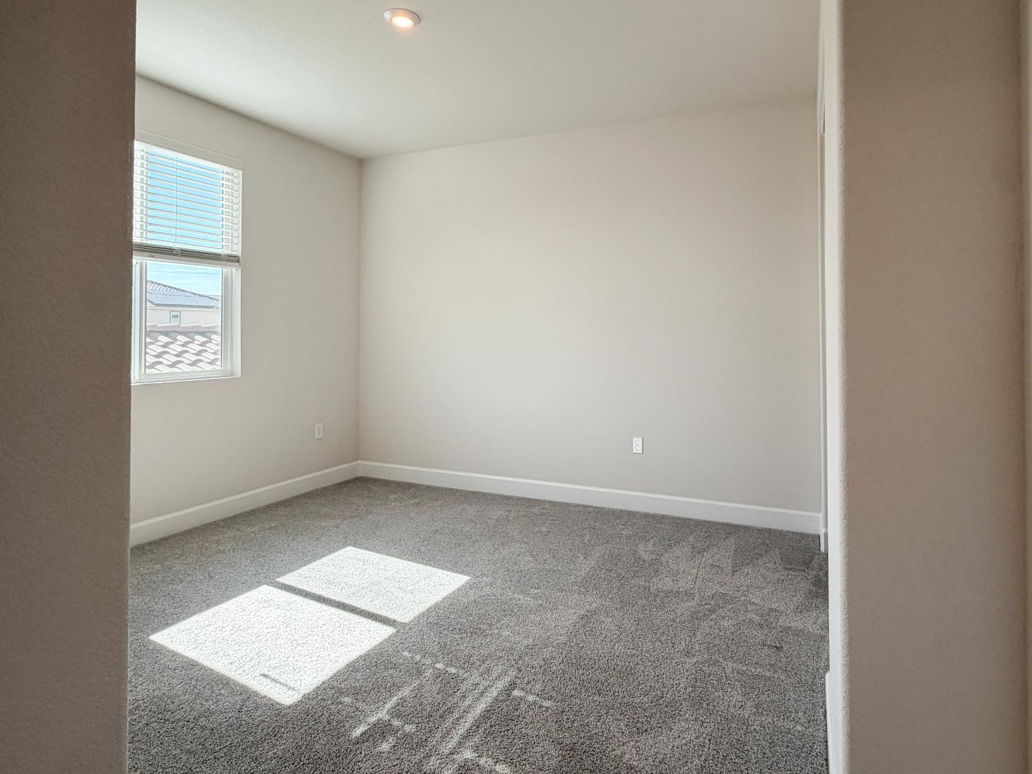 2158 Geneva Way, Manteca, CA 95337