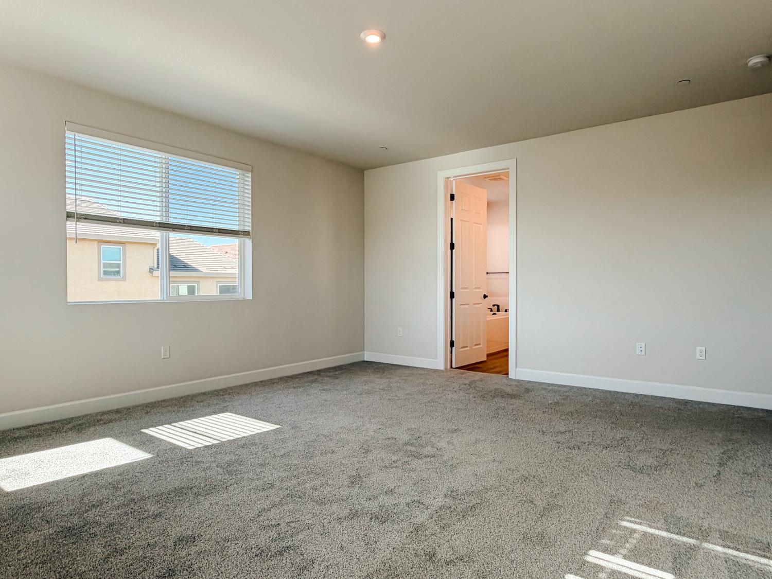 2158 Geneva Way, Manteca, CA 95337