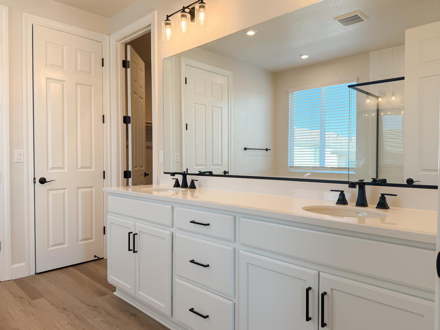 2158 Geneva Way, Manteca, CA 95337