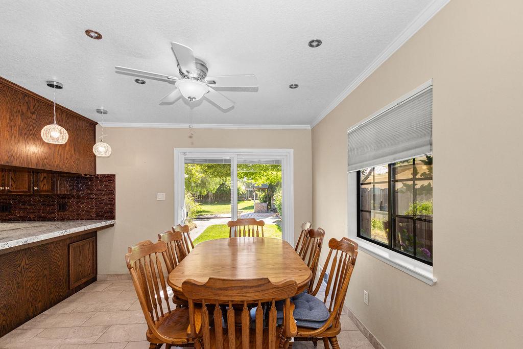 1604 Walnut Ave, Escalon, CA 95320