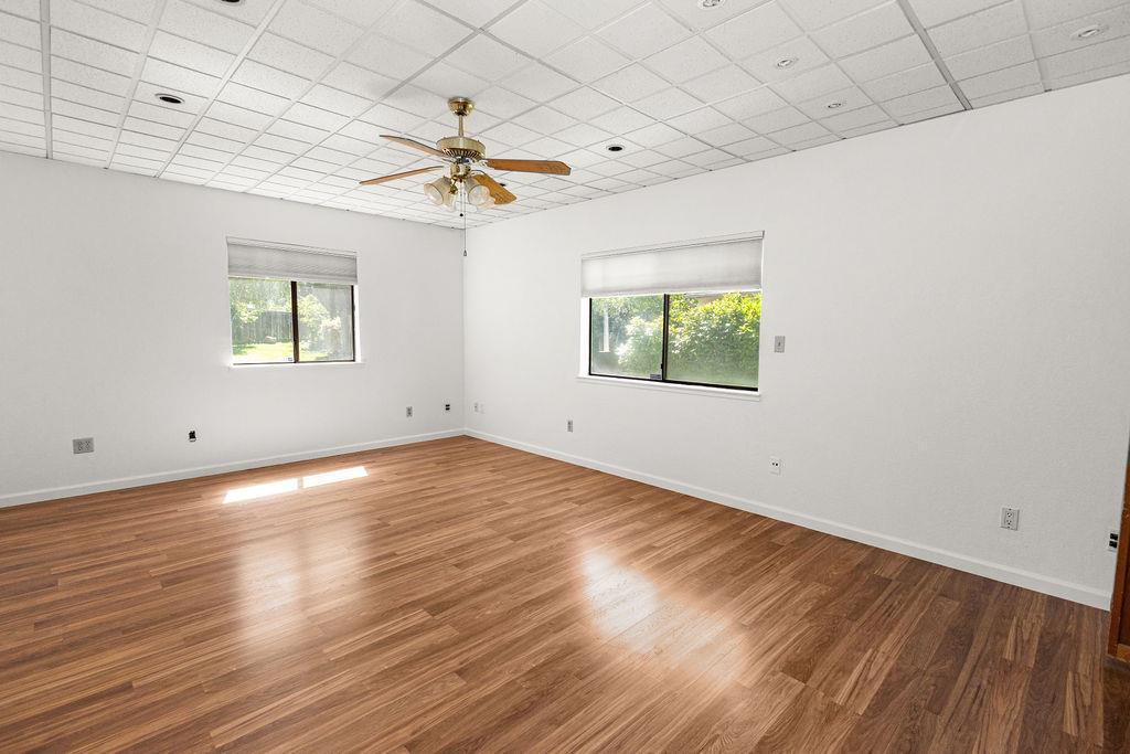 1604 Walnut Ave, Escalon, CA 95320