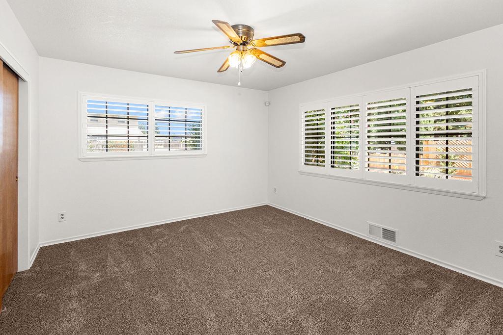 1604 Walnut Ave, Escalon, CA 95320