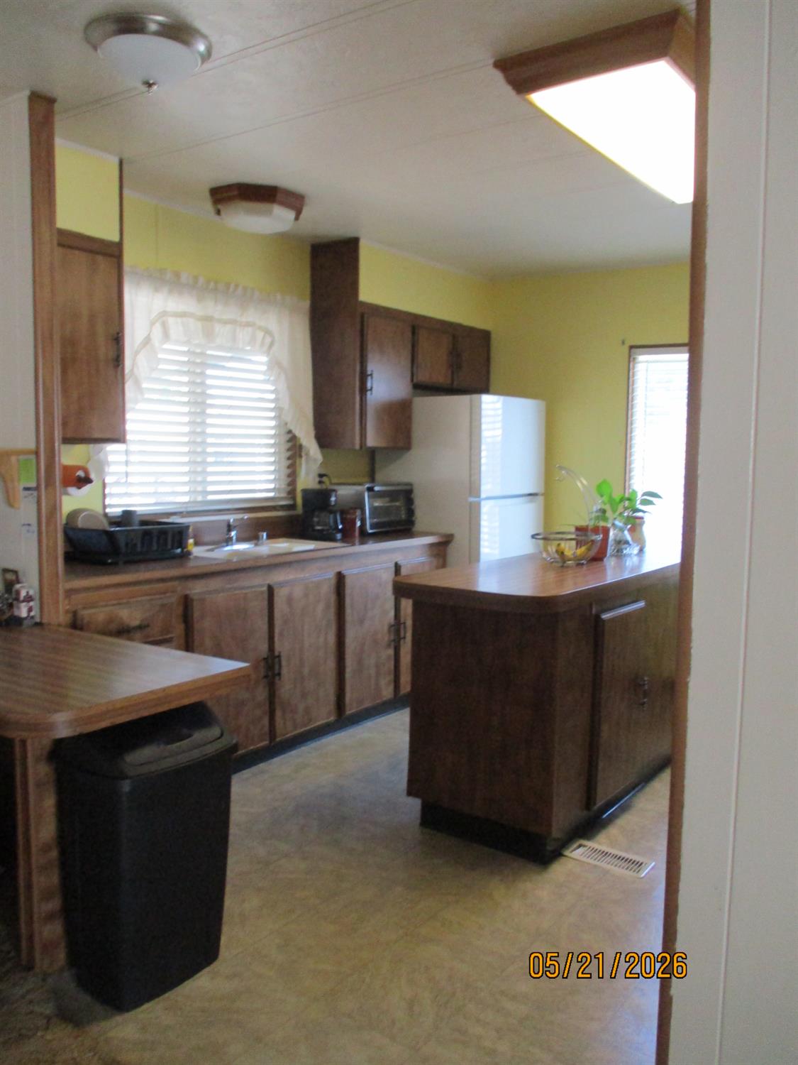 24 Schooner Ln, Modesto, CA 95356