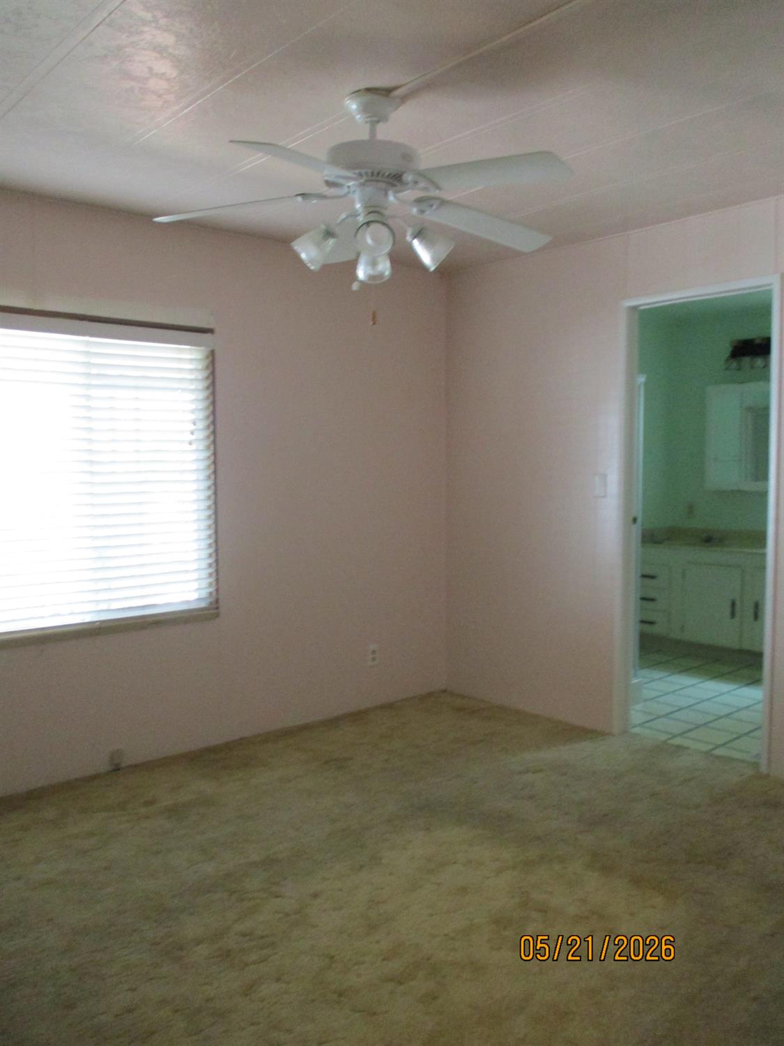 24 Schooner Ln, Modesto, CA 95356