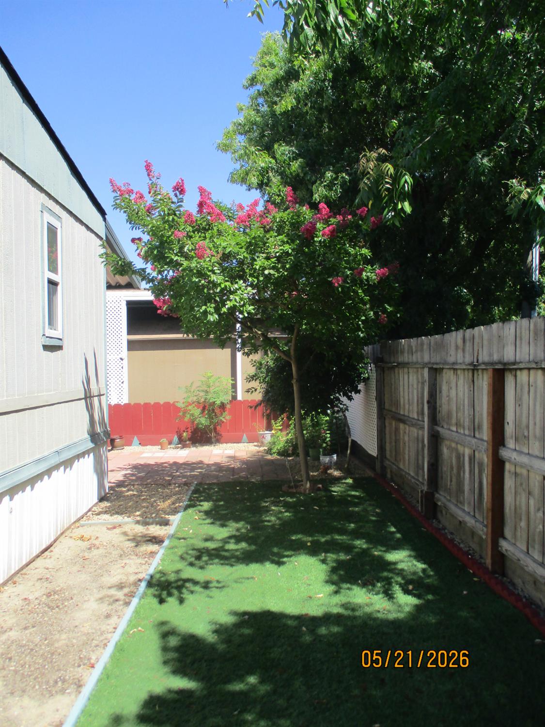 24 Schooner Ln, Modesto, CA 95356