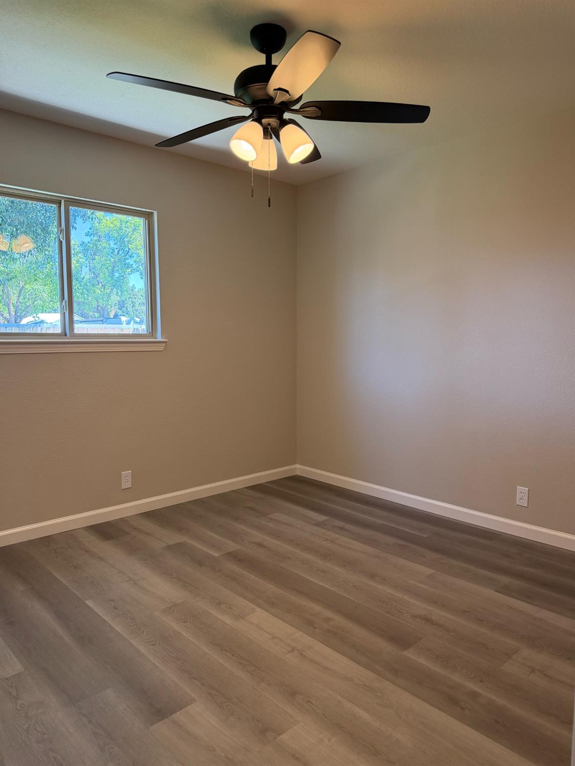 2304 Coston Ave, Modesto, CA 95350
