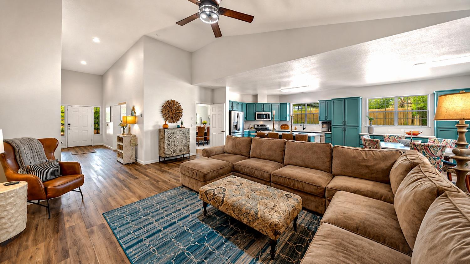 4581 Magnolia Dr, Turlock, CA 95382