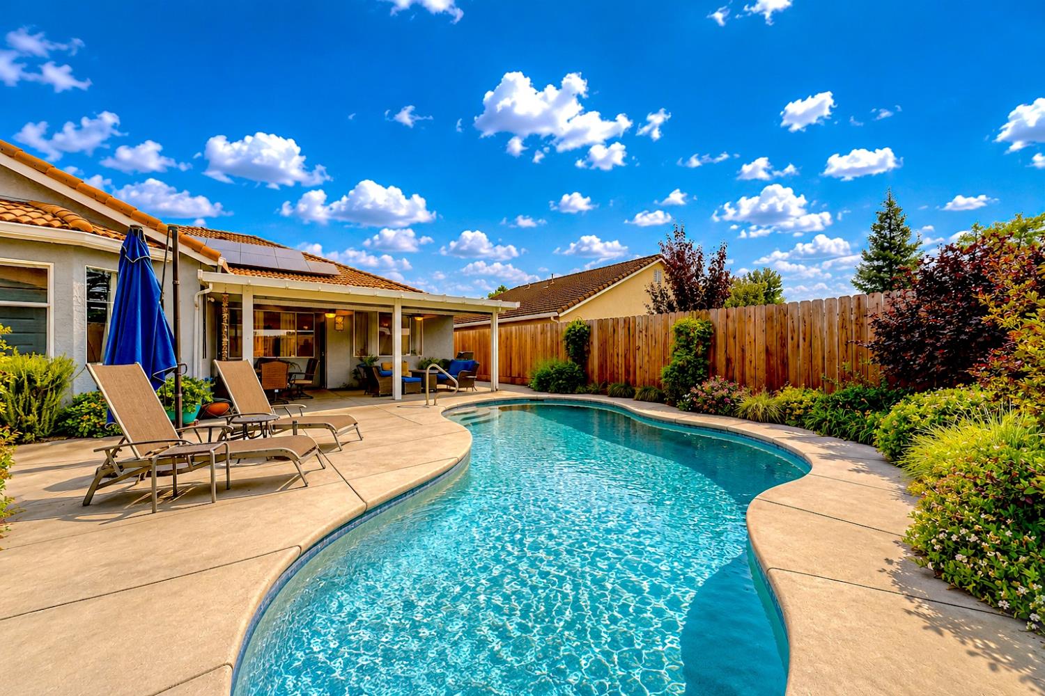 4581 Magnolia Dr, Turlock, CA 95382