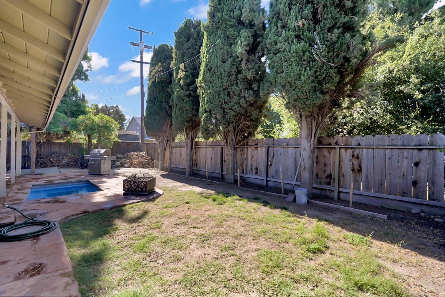 1226 Chehalem Dr, Modesto, CA 95350