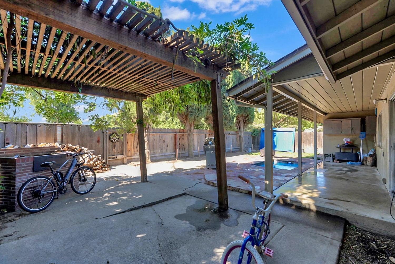 1226 Chehalem Dr, Modesto, CA 95350
