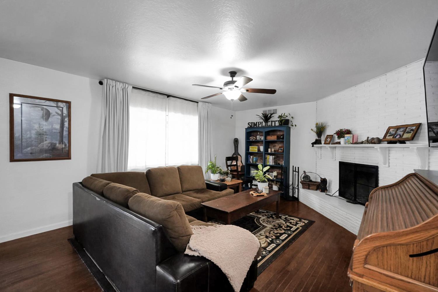 1226 Chehalem Dr, Modesto, CA 95350