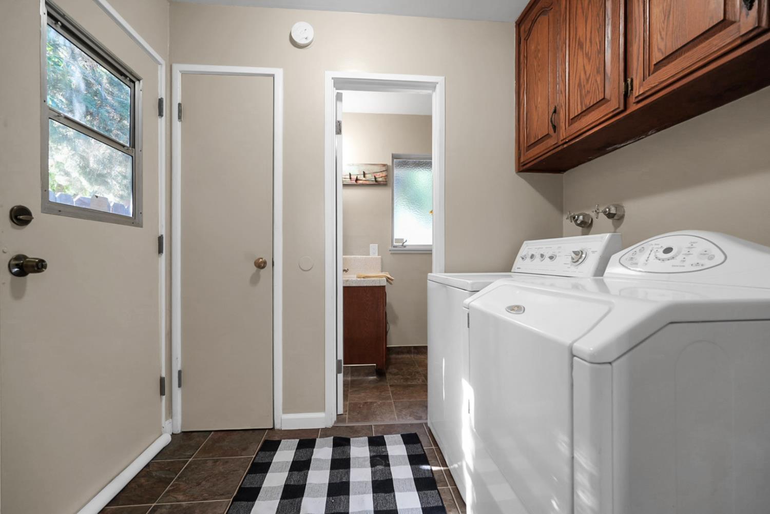 1226 Chehalem Dr, Modesto, CA 95350