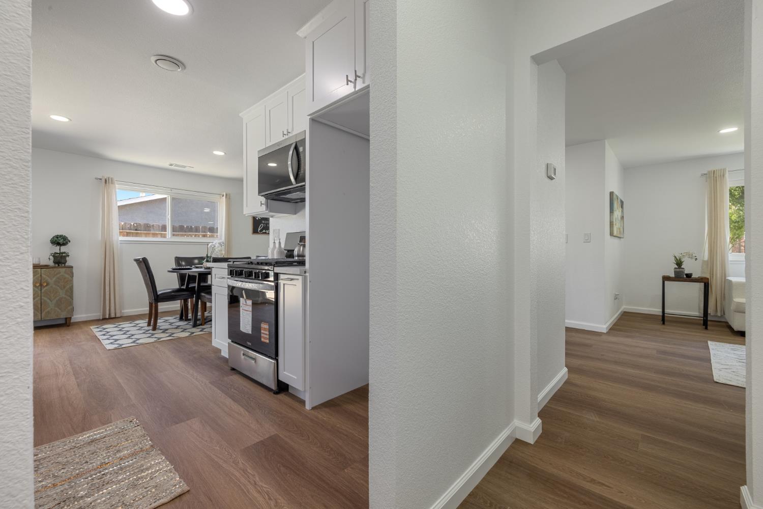 1744 Darwin Ct, Ceres, CA 95307
