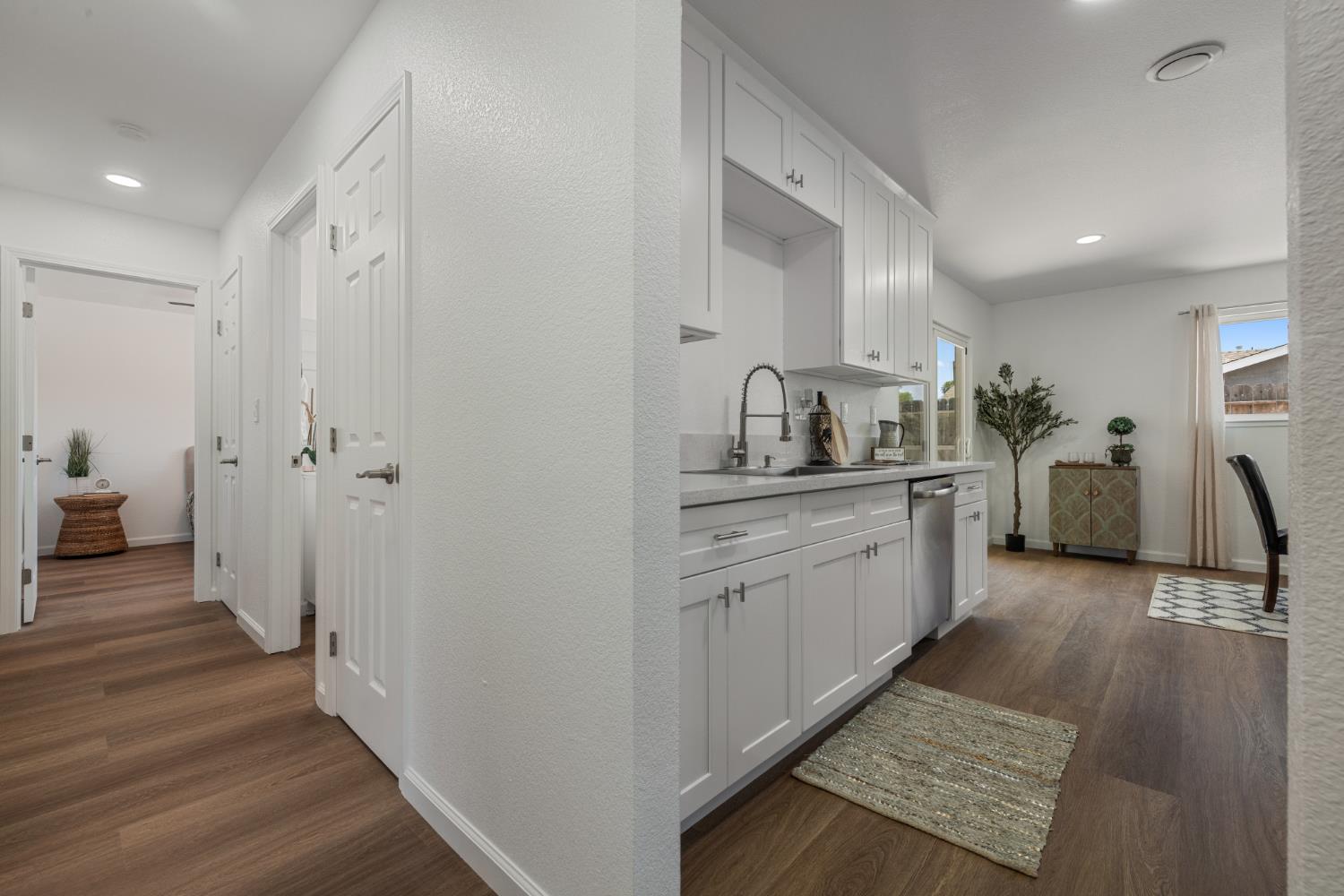 1744 Darwin Ct, Ceres, CA 95307