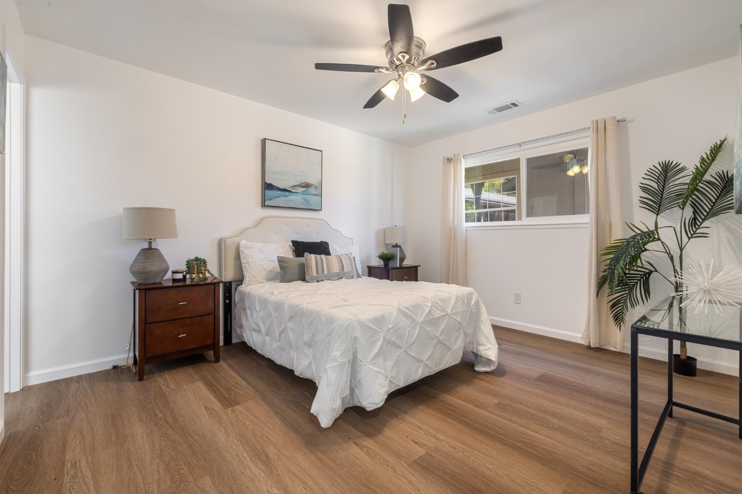 1744 Darwin Ct, Ceres, CA 95307