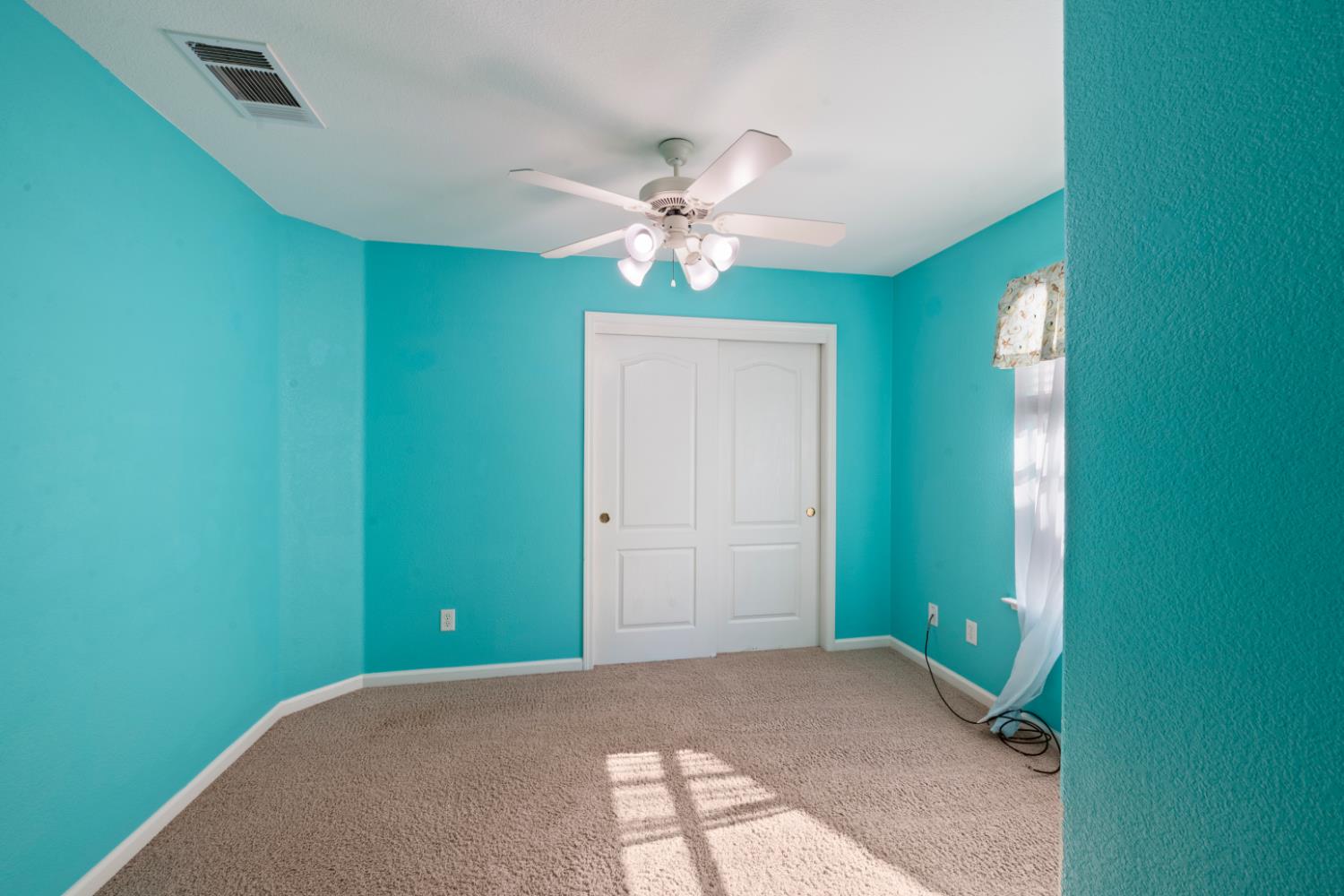 2693 E Lester Ave, Fresno, CA 93720