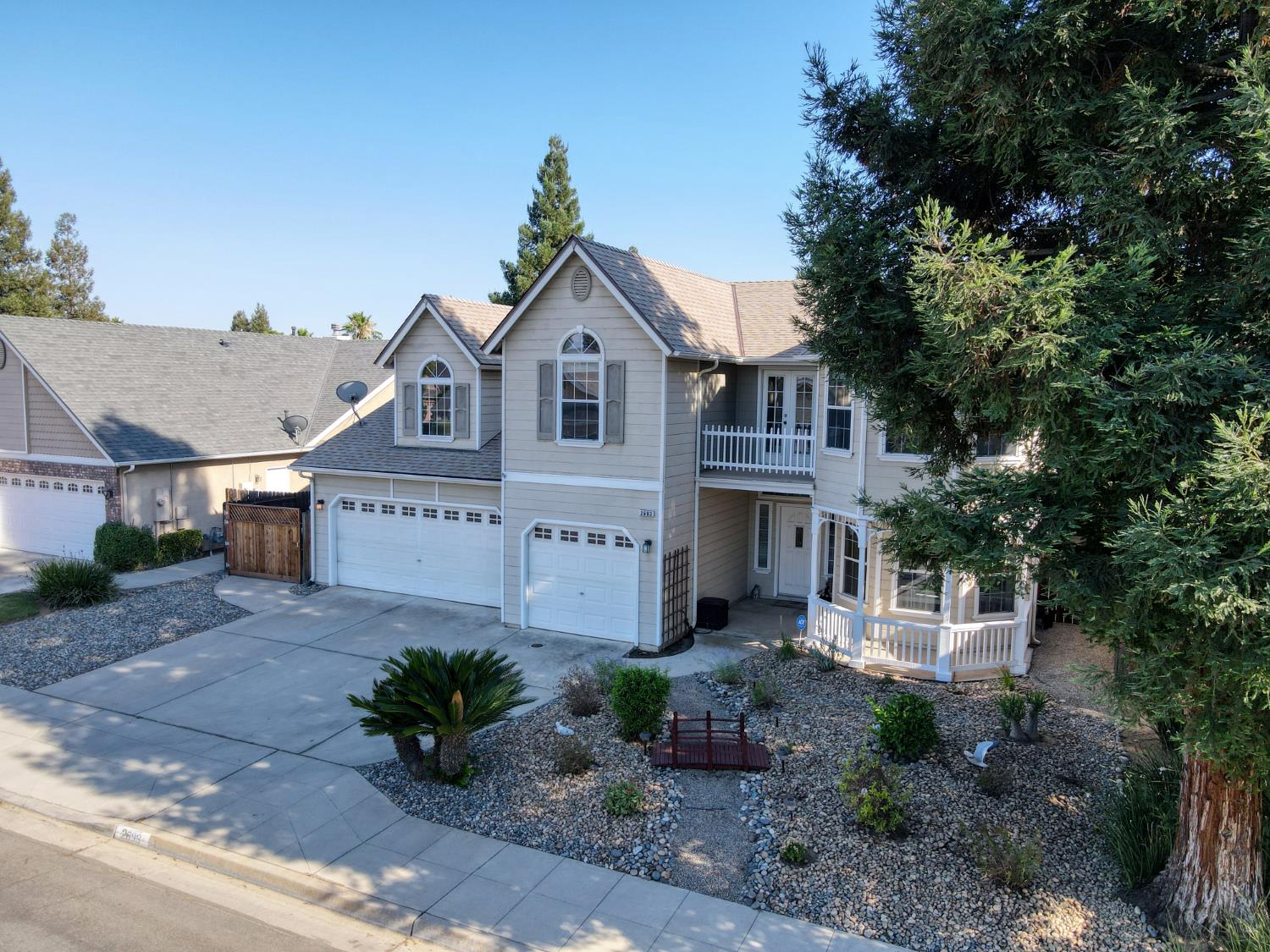 2693 E Lester Ave, Fresno, CA 93720