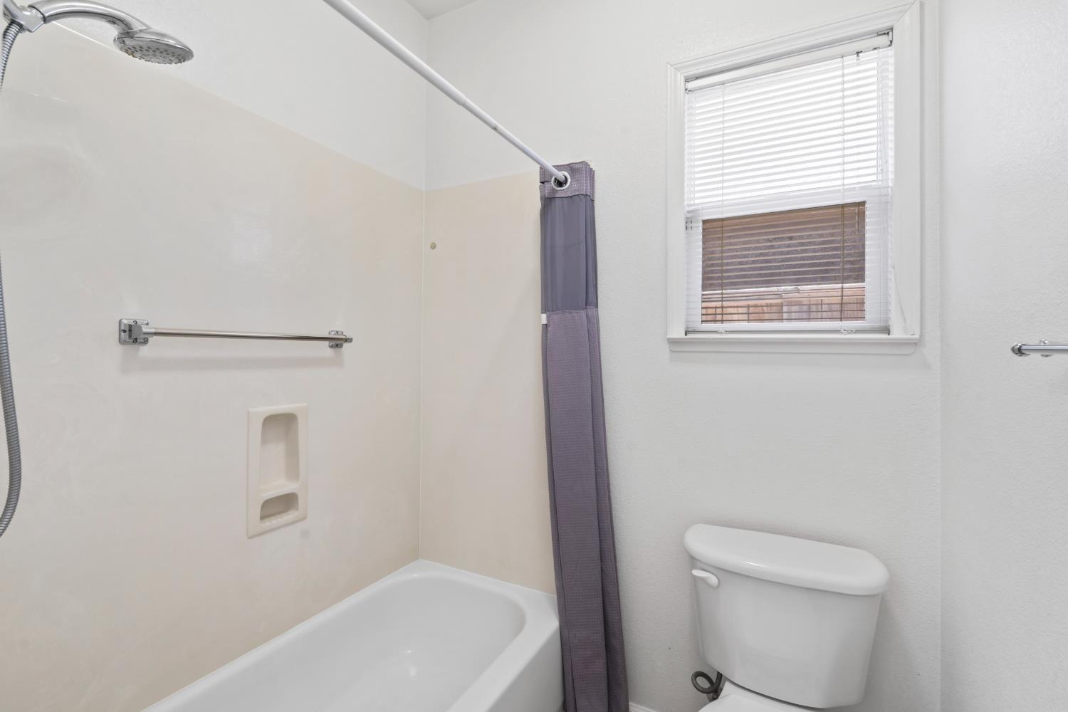 1845 Julian Ave, Modesto, CA 95354