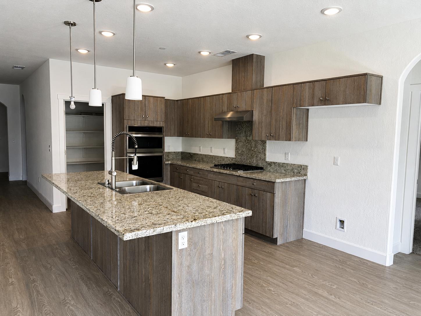 3808 Via Capitola Ave, Madera, CA 93637
