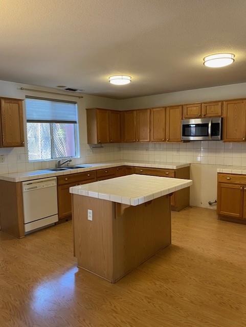 1212 Shearwater Dr, Patterson, CA 95363