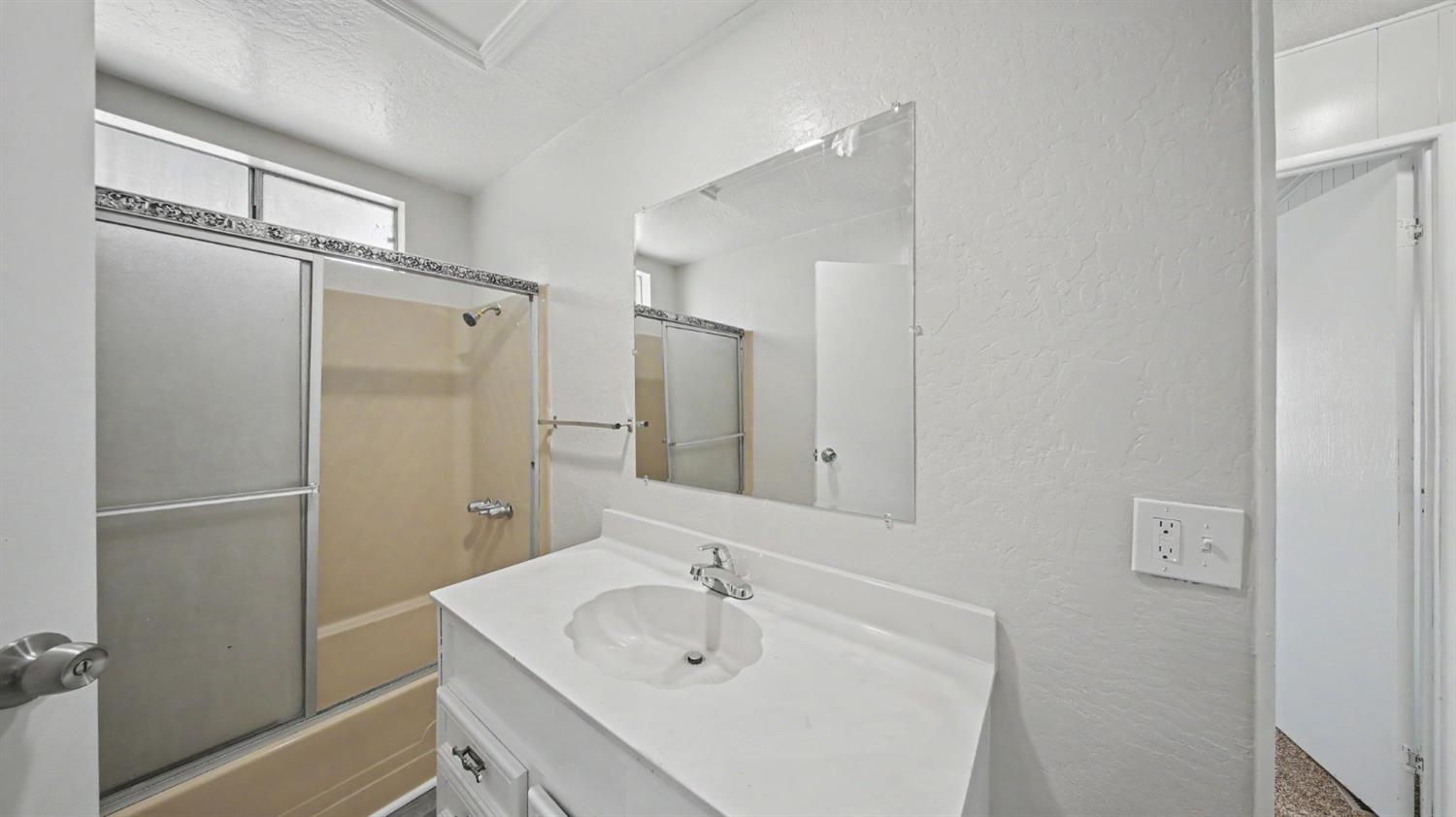 4399 Aplicella Ct #66, Manteca, CA 95337