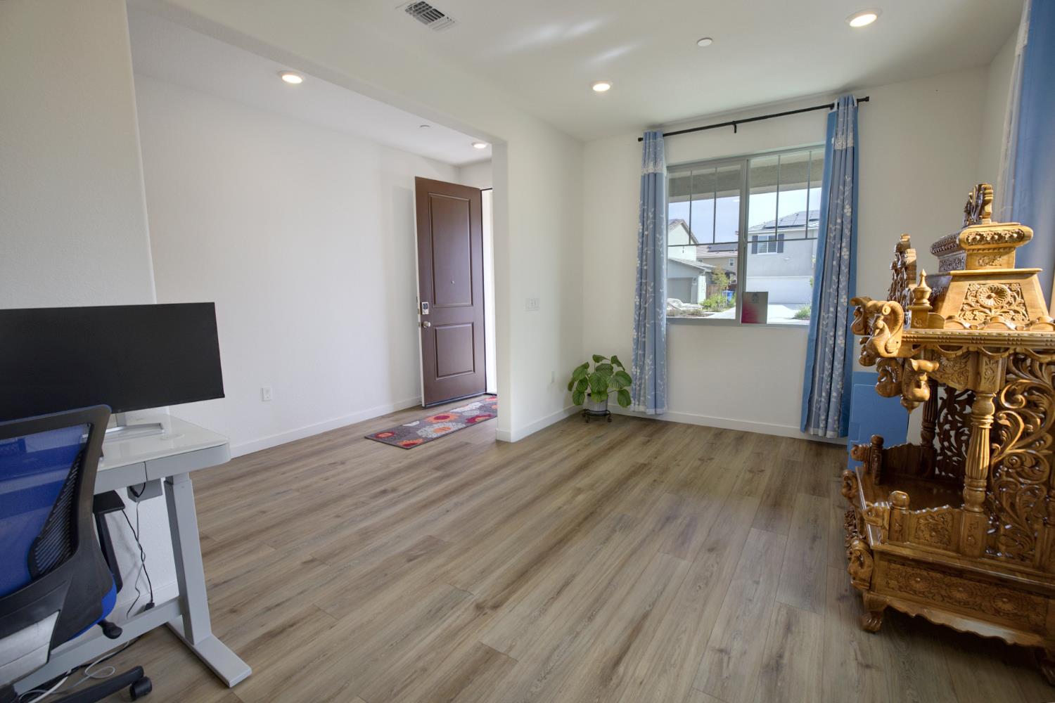 3276 Oak Trail Dr, Manteca, CA 95337