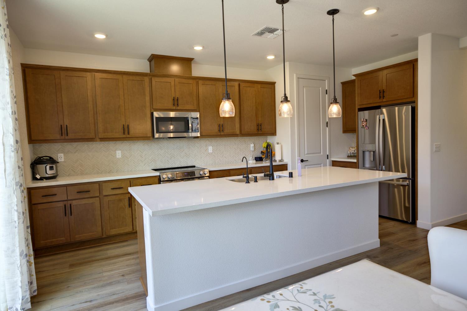3276 Oak Trail Dr, Manteca, CA 95337