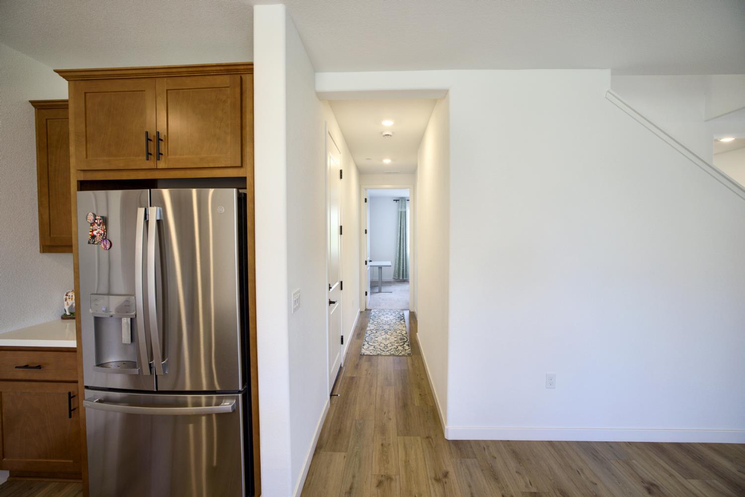 3276 Oak Trail Dr, Manteca, CA 95337