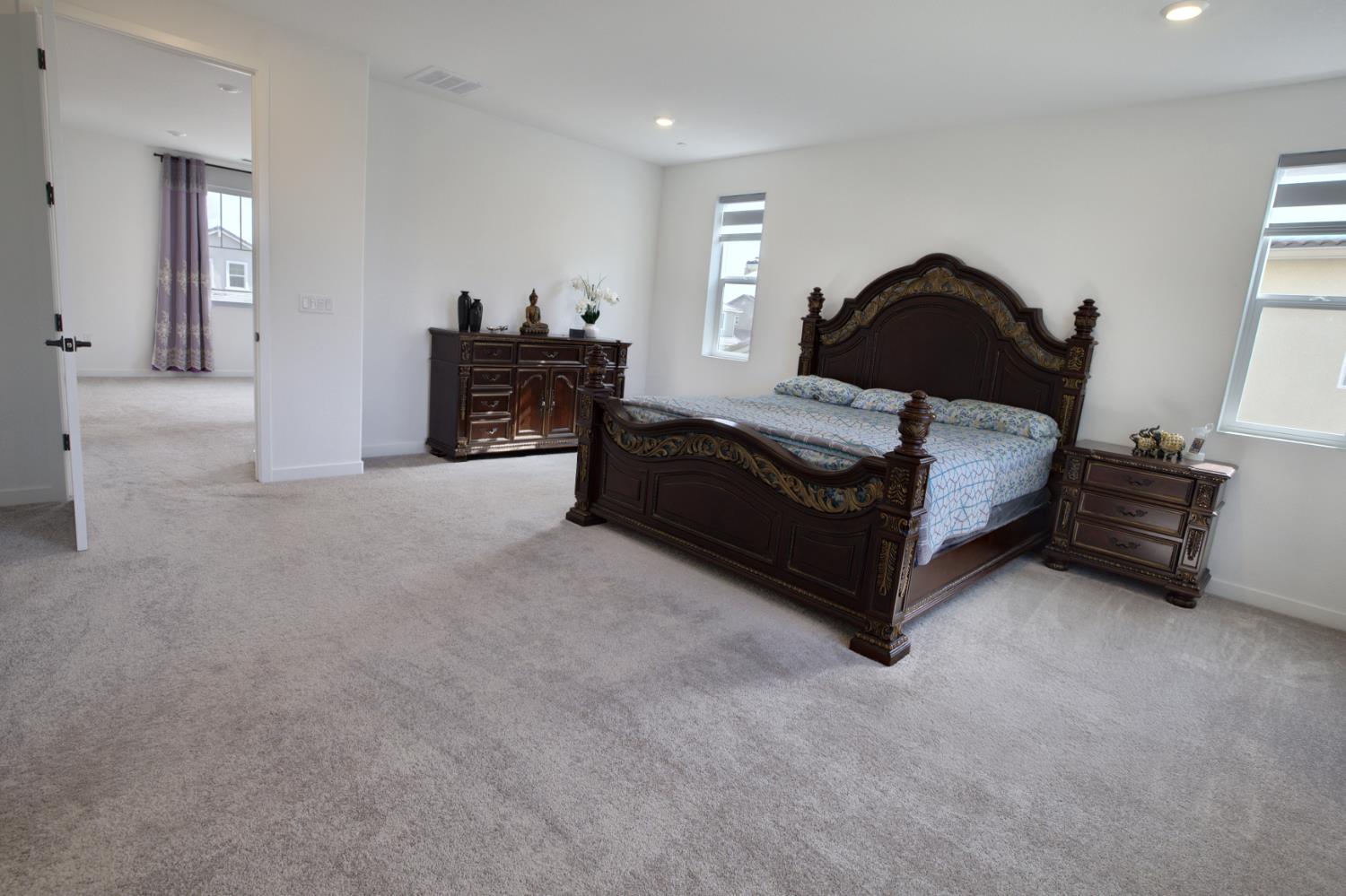 3276 Oak Trail Dr, Manteca, CA 95337
