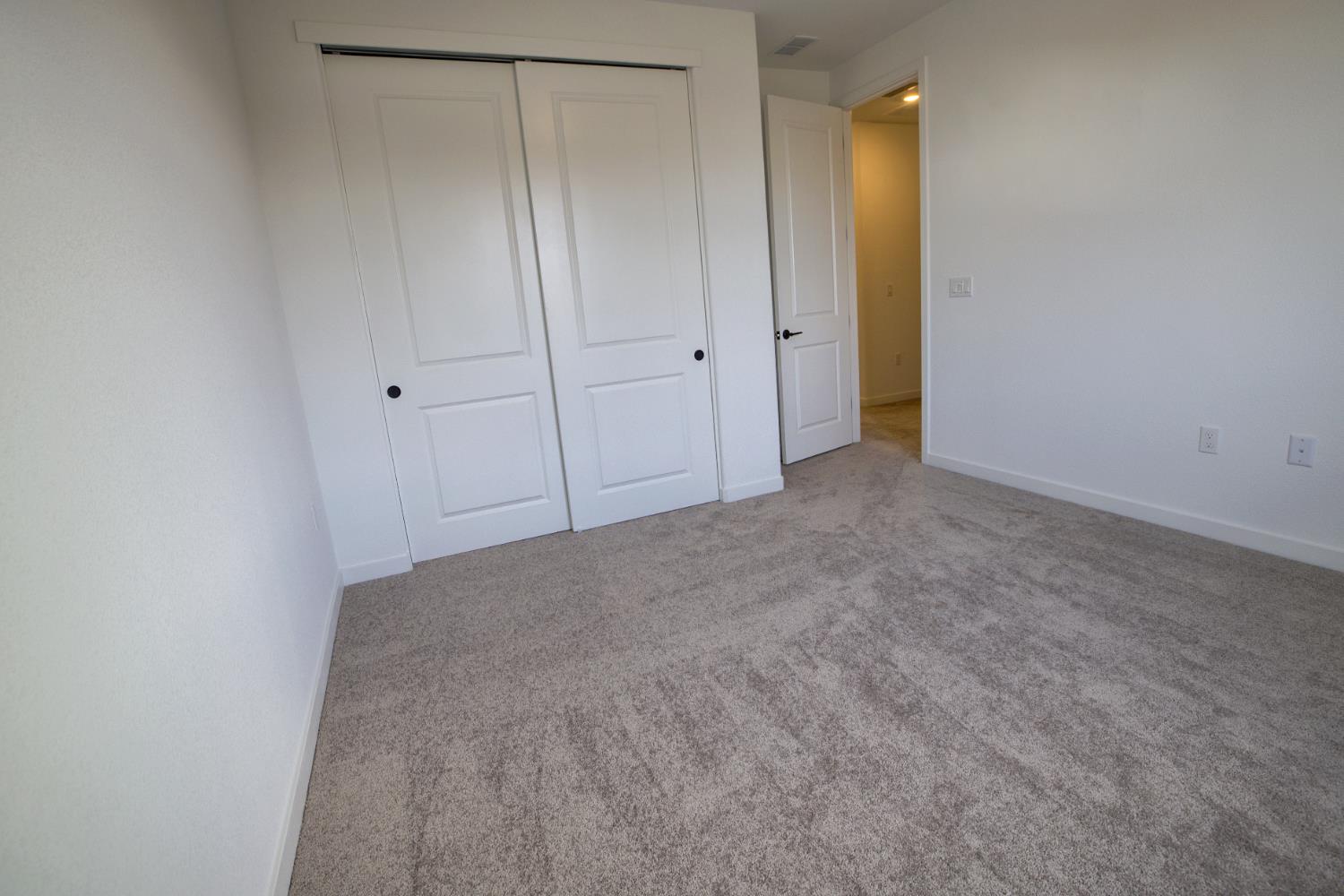 3276 Oak Trail Dr, Manteca, CA 95337