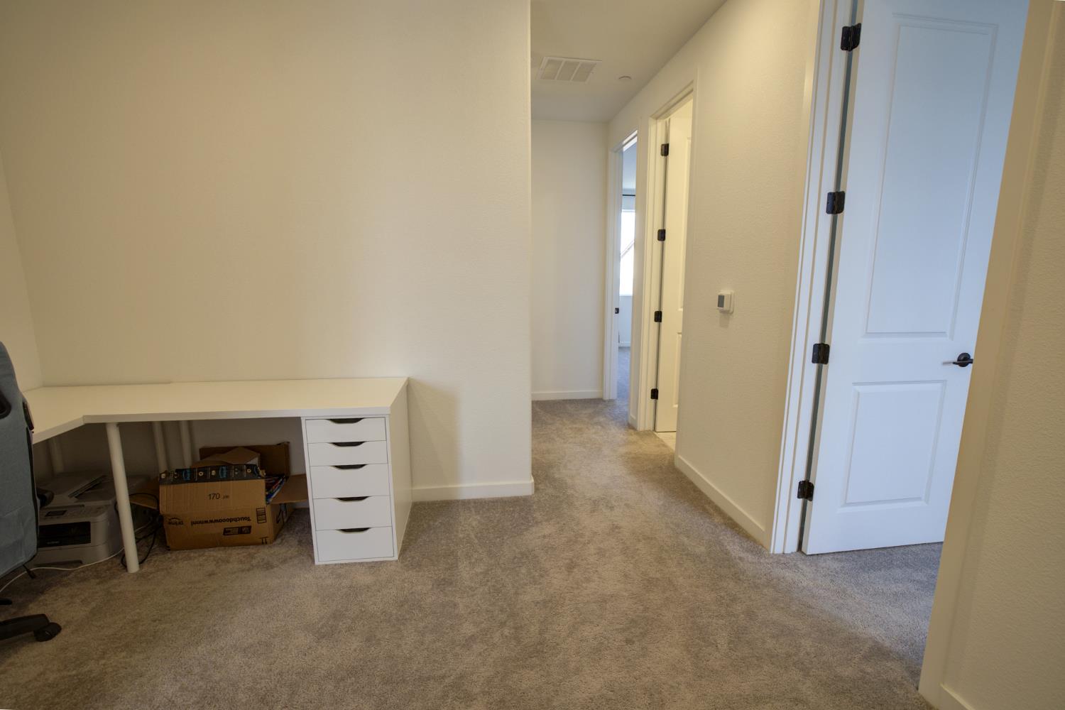 3276 Oak Trail Dr, Manteca, CA 95337