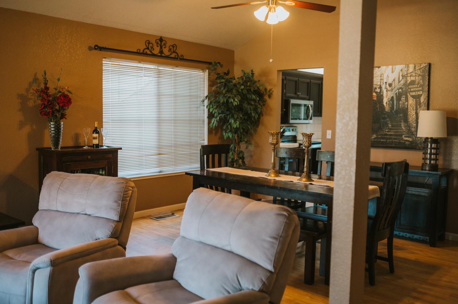 1531 Crestwood Dr, Escalon, CA 95320