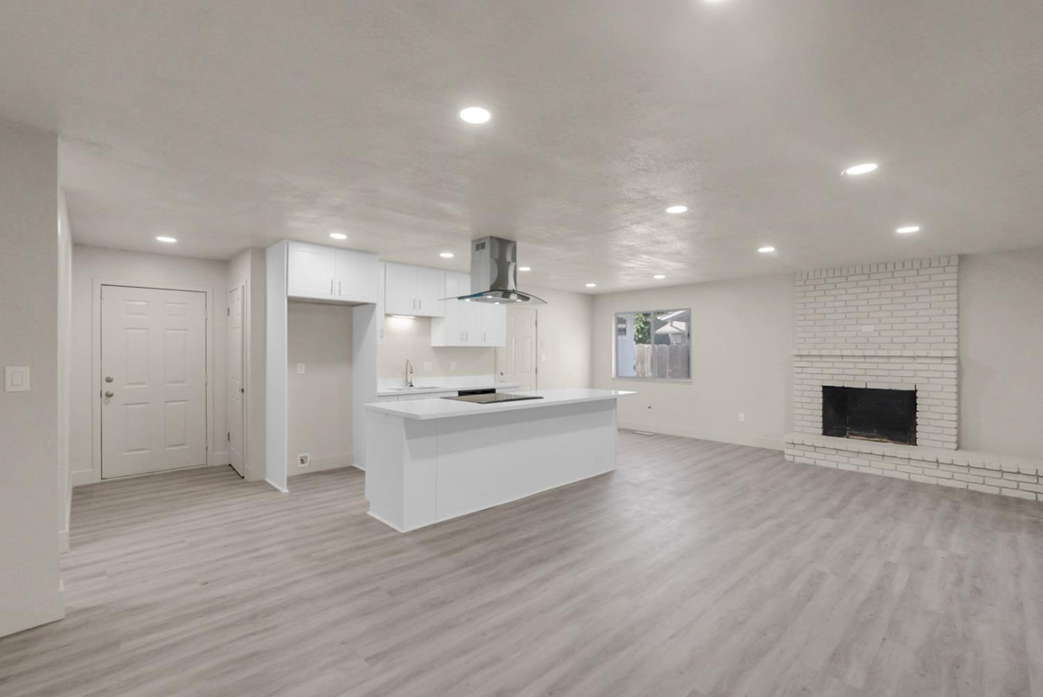 2832 Fowler Rd, Ceres, CA 95307