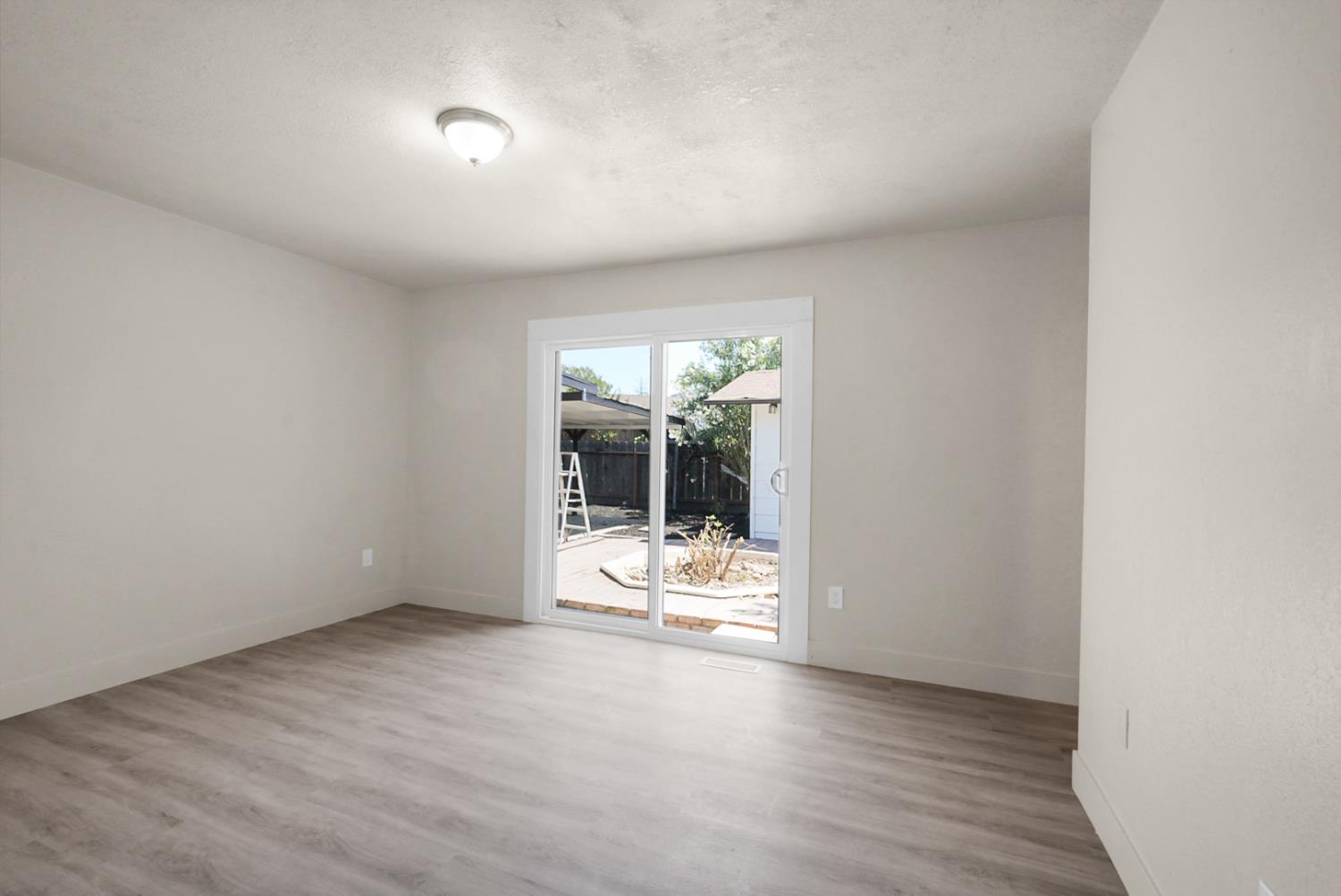 2832 Fowler Rd, Ceres, CA 95307